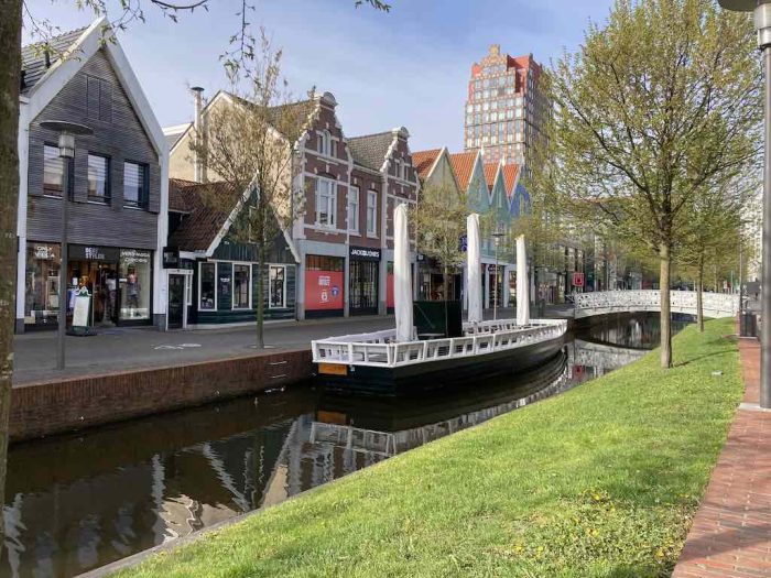 Bordando Zaandam, Amsterdam