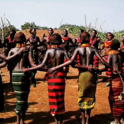 Otras tribus del Omo: Dassanech y Banna