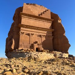 Ruinas nabateas de Hegra en Arabia